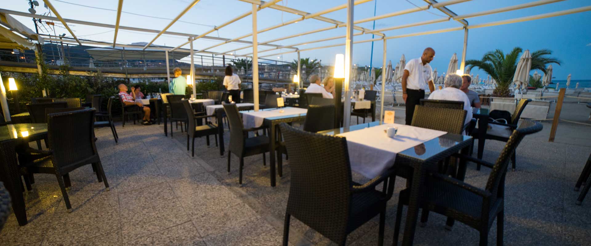 ristorante-esterno ristorante-esterno