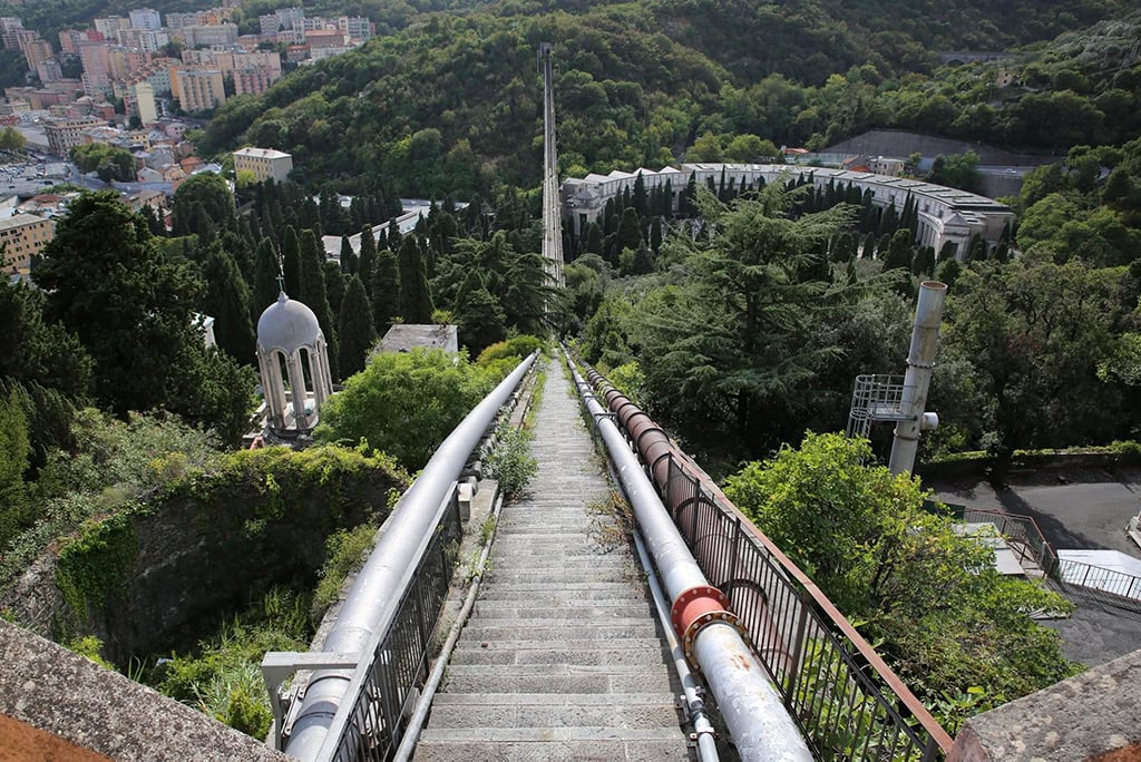 Il ponte sifone sul Veilino, all'acquedotto di Genova
